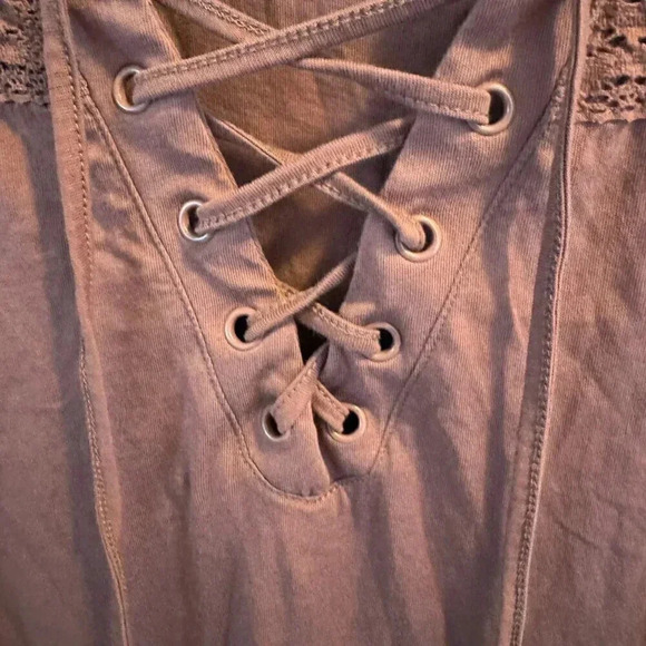 Torrid Mauve Lace Up Front Short Sleeve Top size 1X D49 - Picture 6 of 9